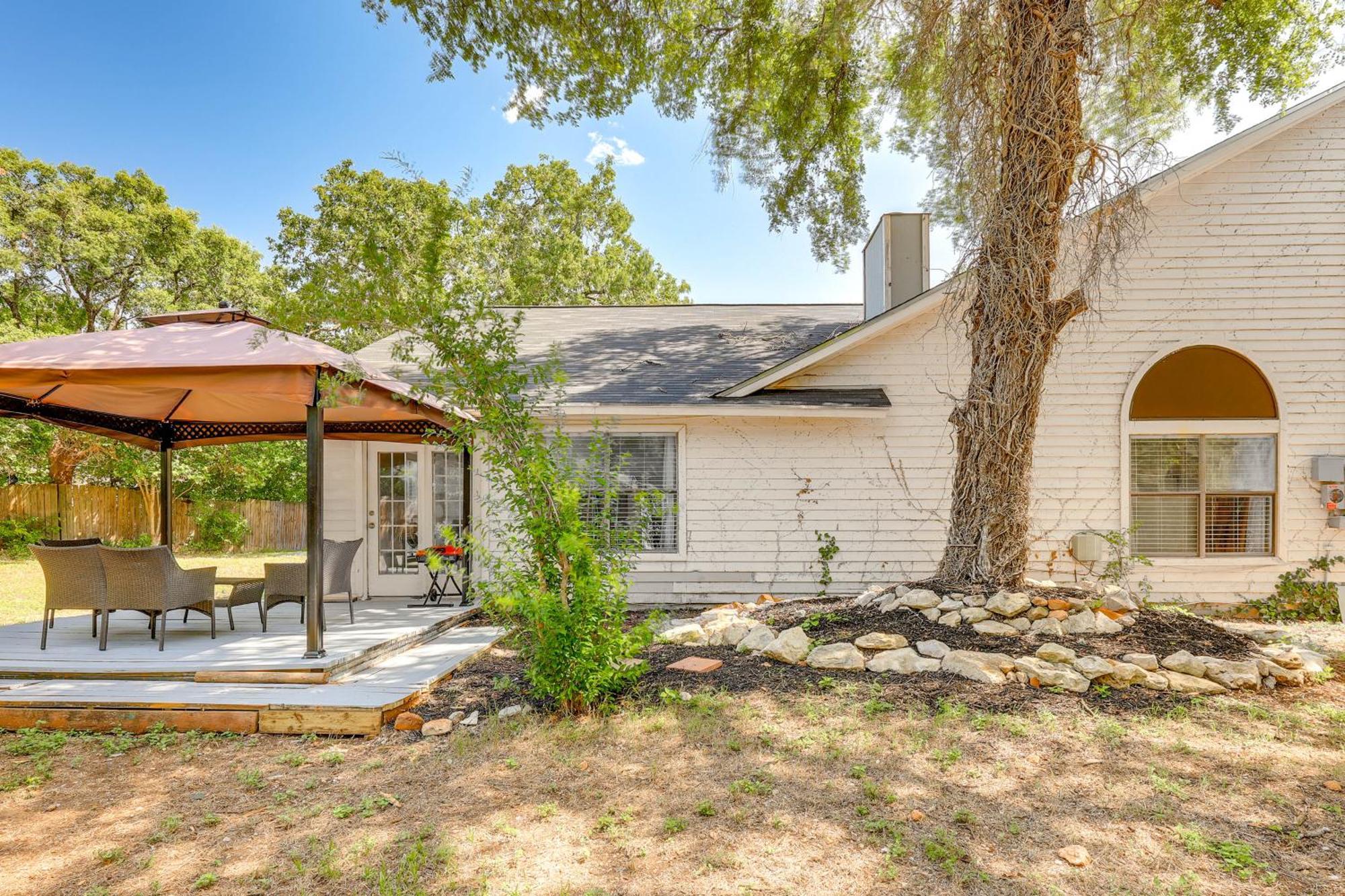 Spacious San Antonio Home Google Fiber, Game Room Esterno foto